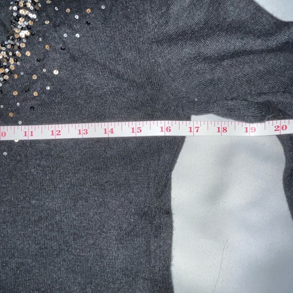 Michael Michael Kors V Neck Sweater Sequin Detail Around Neck Line Size Medium - Picture 7 of 9